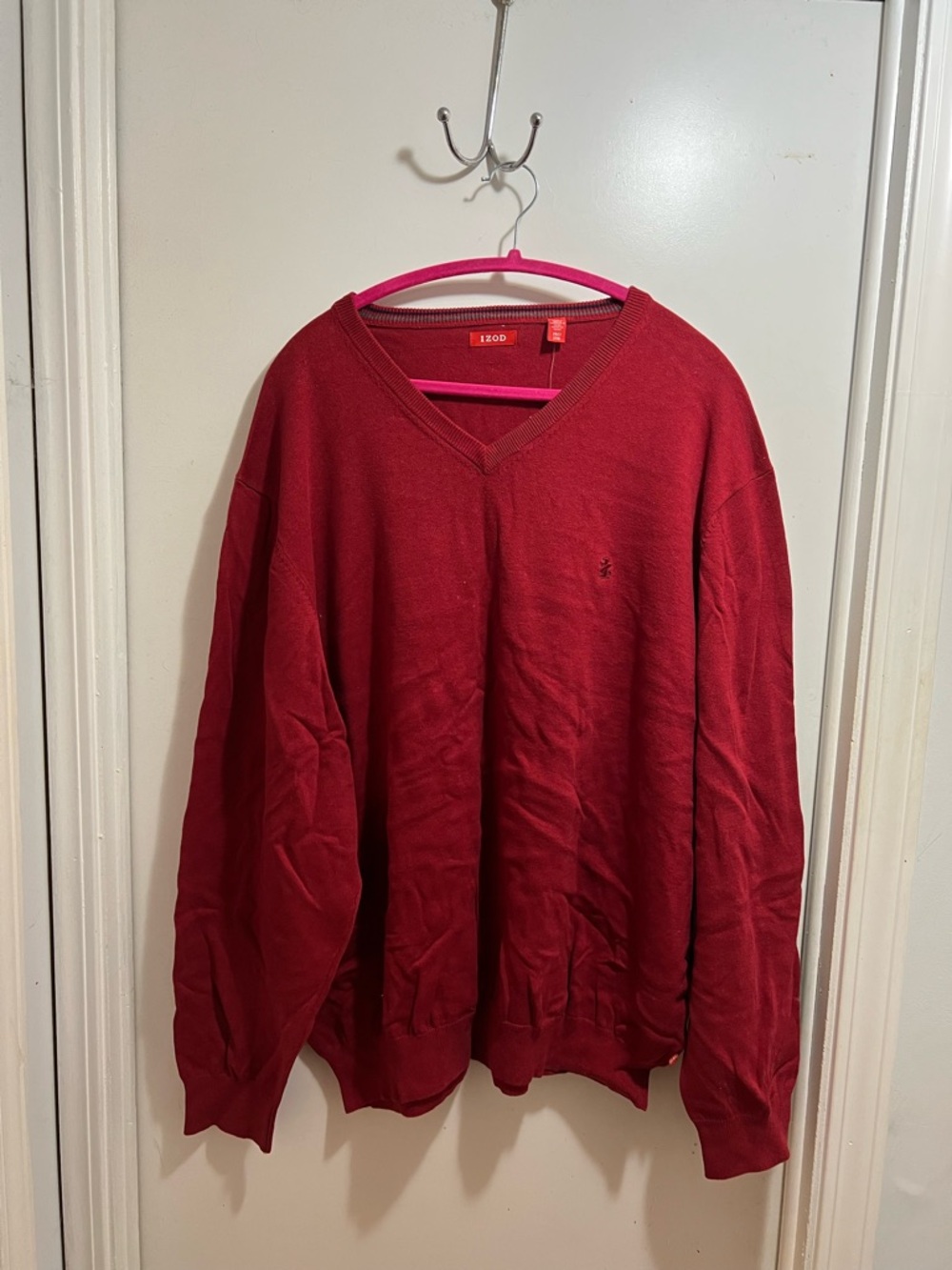 Izod Men's Crimson V-Neck Sweater